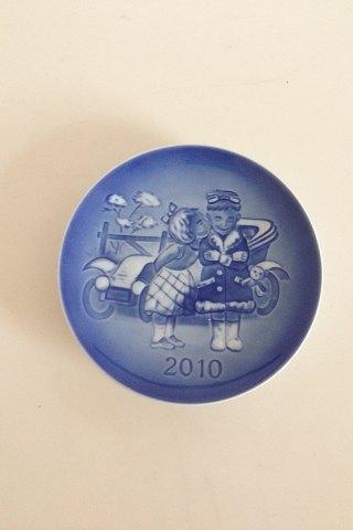 Plates & Collectibles - B&G Child's Day Plates