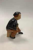 Mabo Svensk Keramik Figur af Mand drikkende - Danam Antik