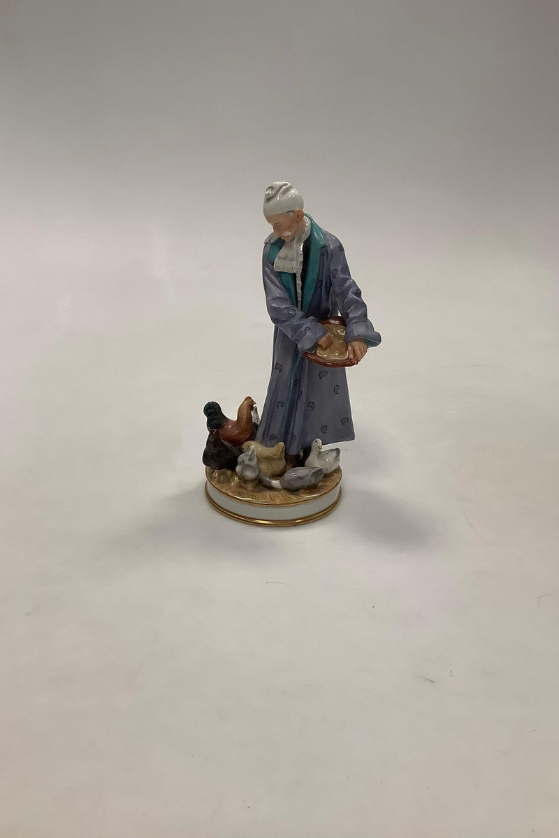 Bing og Grøndahl Hans Tegner Figur af mand og høns No 8024 - Danam Antik