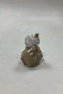 Royal Copenhagen Figur af Mus på Grøn Kastanje No. 511 - Danam Antik
