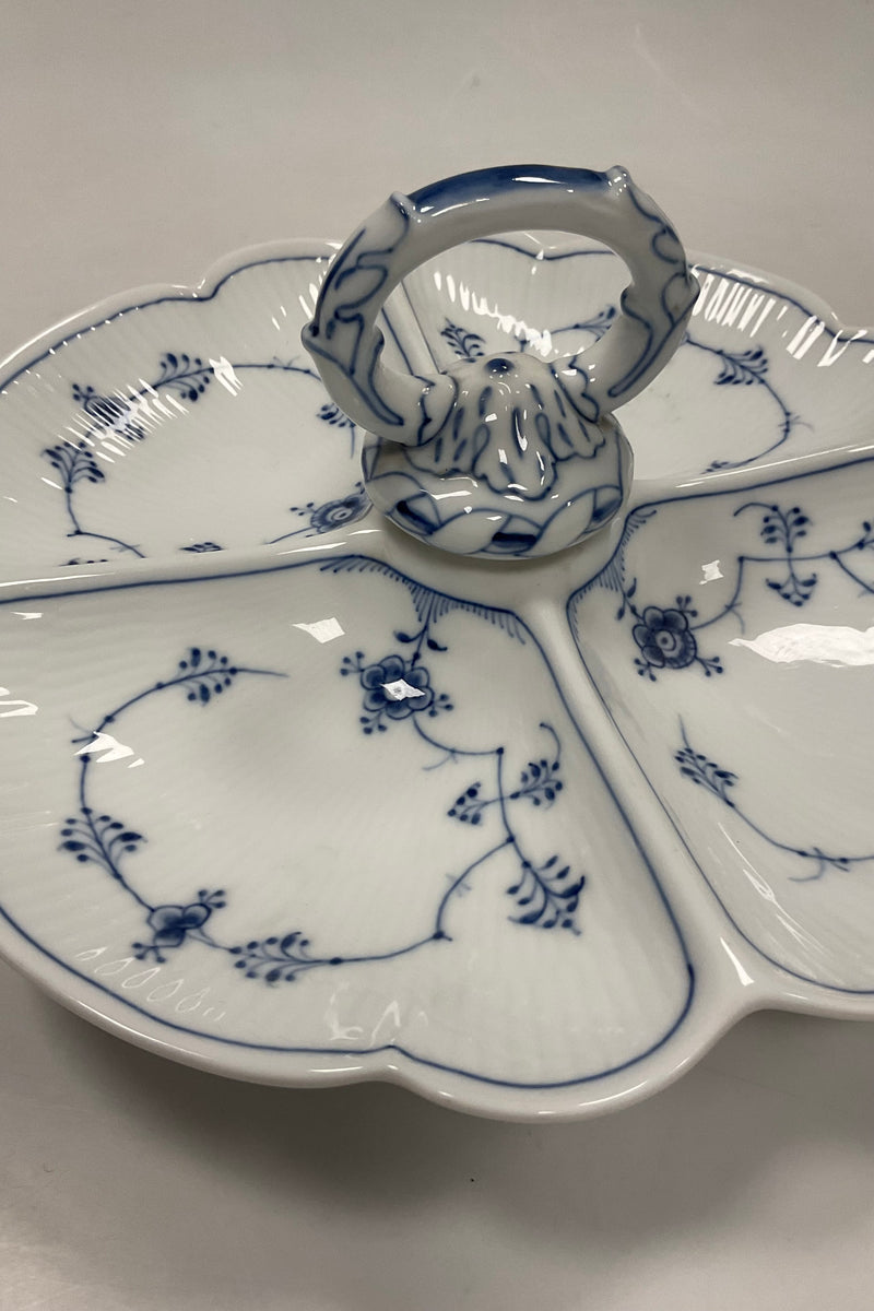 Royal Copenhagen Musselmalet Riflet Cabaretfad med Fire Skåle No. 2130