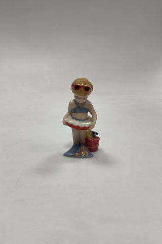 Royal Copenhagen Minibørn Figur - Christina No. 012