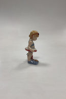 Royal Copenhagen Minibørn Figur - Christina No. 012