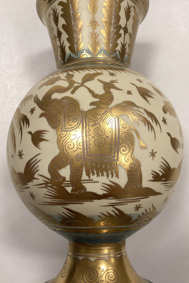 Royal Copenhagen Mat Glasur og guld orientalsk motiver / Elefant