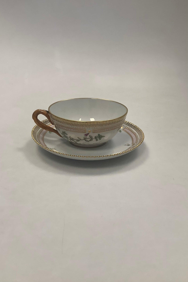 Royal Copenhagen Flora Danica Tea cup/ saucer No 081+082 or 3630