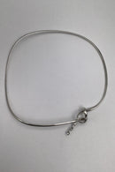 Georg Jensen Sterling Sølv Halsring No. 241 &nbsp;Forget Me Knot Torun