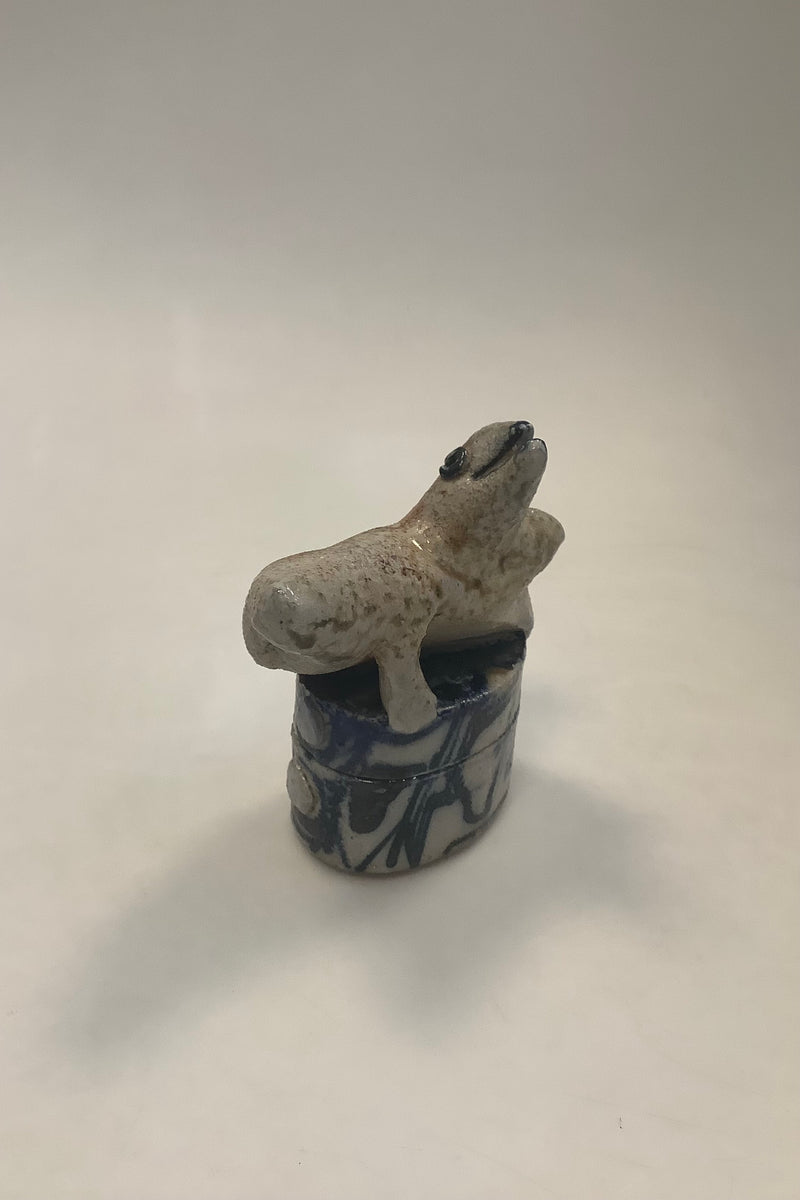 Sten Lykke Madsen Stoneware figurine / Lidded bowl