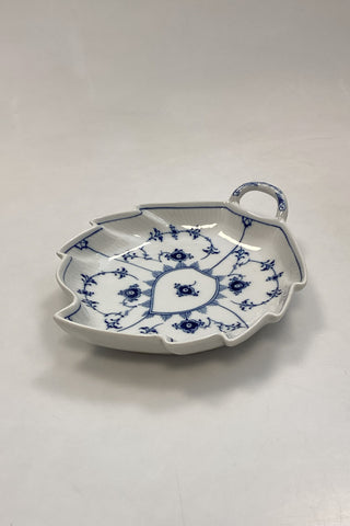 Royal Copenhagen Musselmalet Riflet Bladformet Asiet No. 144