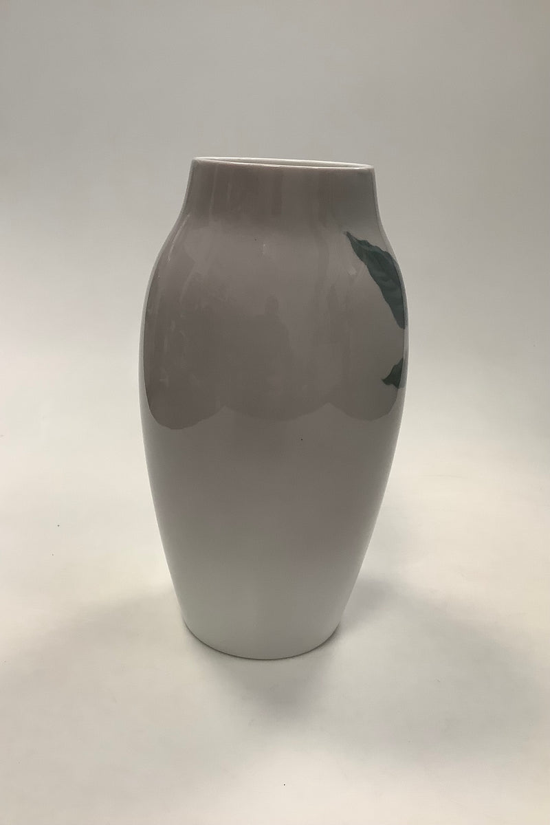 Bing og Grøndahl Art Nouveau Vase No 8354 - 243 med Blomster