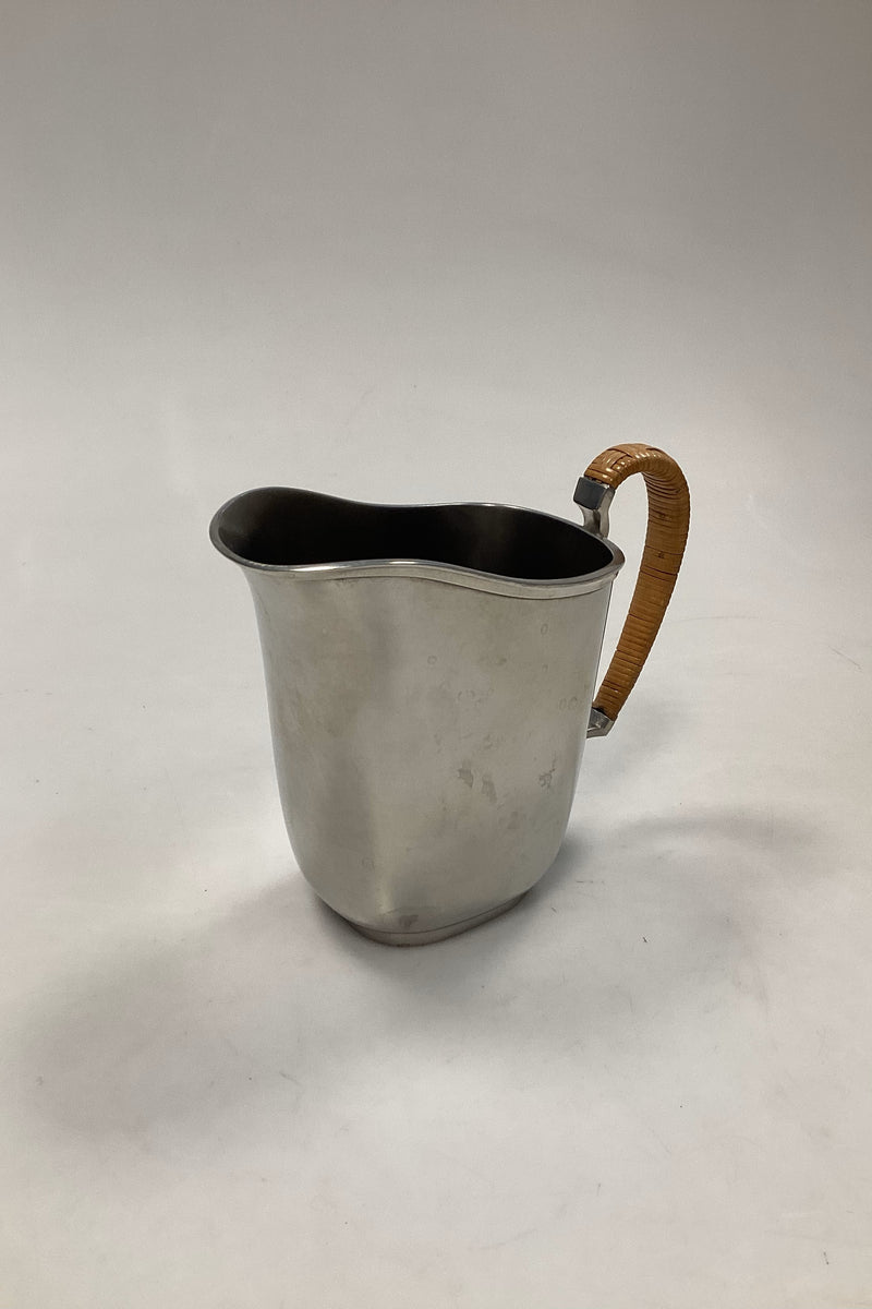 Just Andersen Kande med bast i Støbt Tin, No. 2500