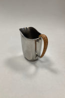 Just Andersen Kande med bast i Støbt Tin, No. 2500