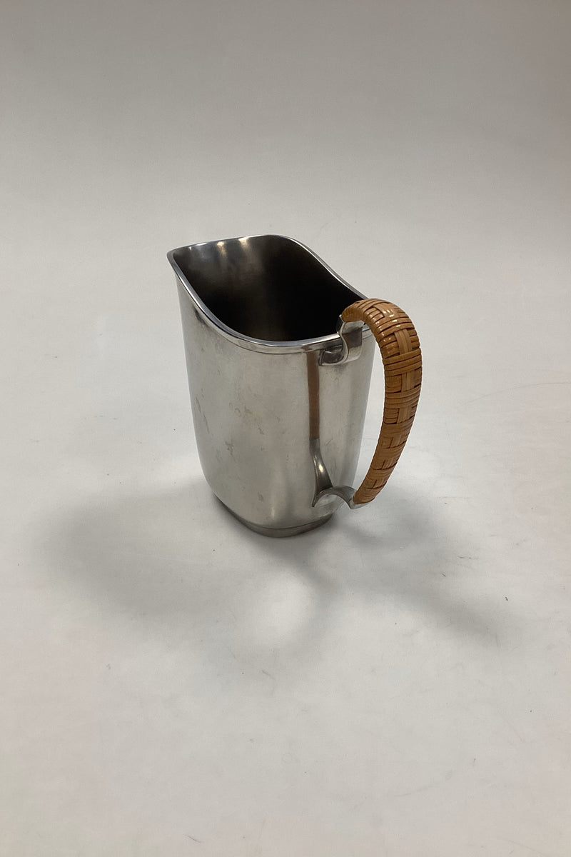 Just Andersen Kande med bast i Støbt Tin, No. 2500