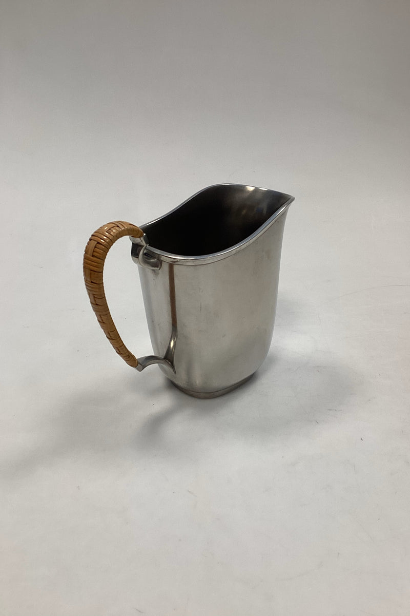 Just Andersen Kande med bast i Støbt Tin, No. 2500