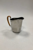 Just Andersen Kande med bast i Støbt Tin, No. 2500