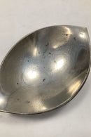 Just Andersen Bladformet skål af Tin, No. 2675
