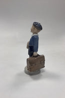 Royal Copenhagen Månedsfigur Juni - Skoledreng No. 4528