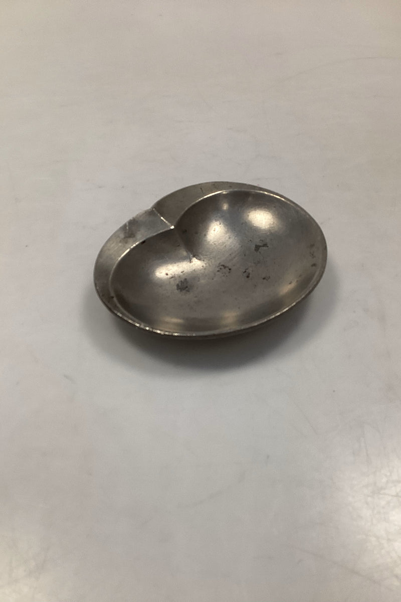 Just Andersen Hjerteformet Skål af Tin, No. 2673