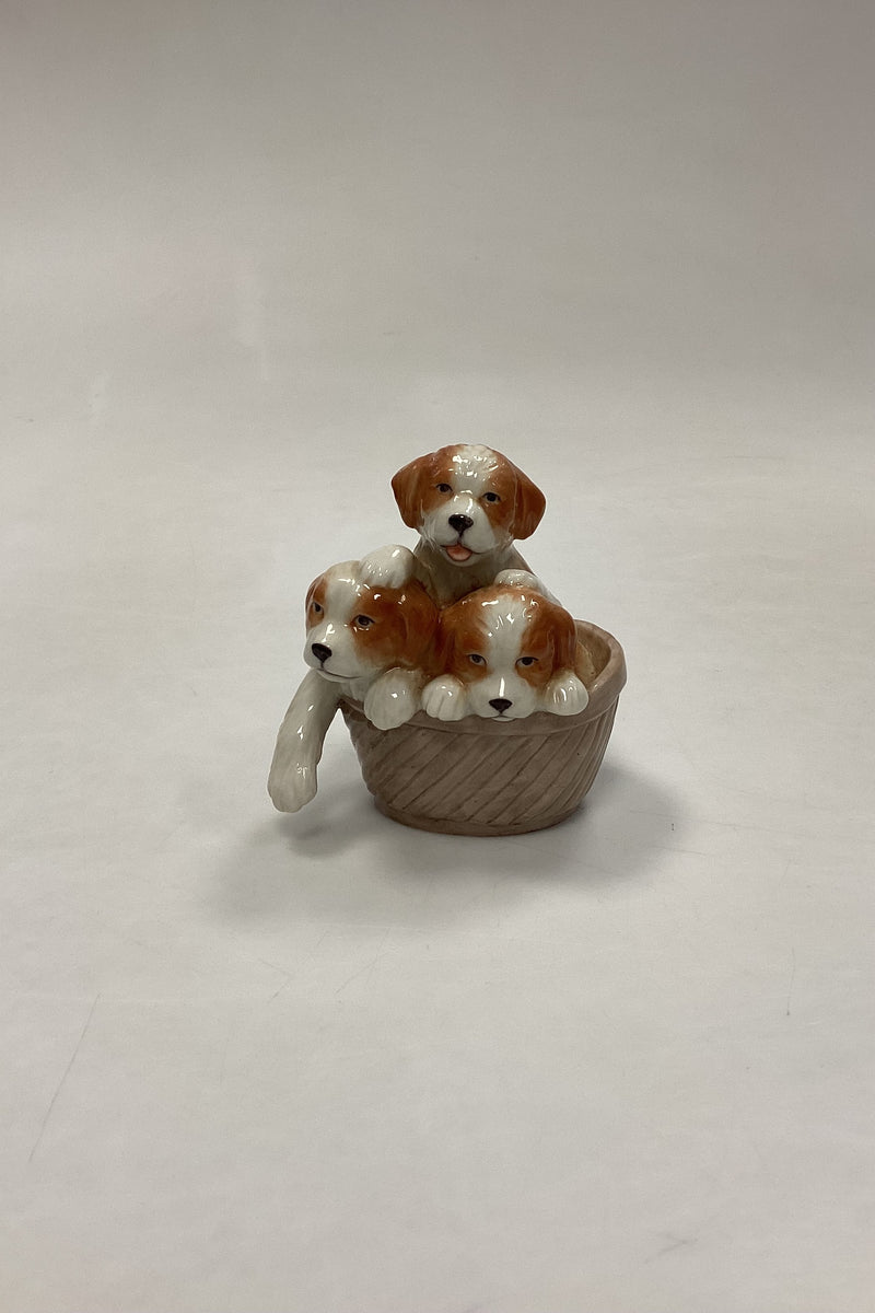 Royal Copenhagen Mini Collection - Mutt/ Puppies in Basket No. 745