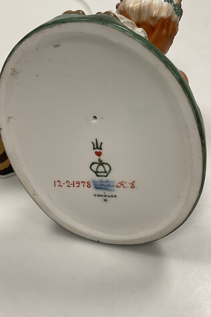 Royal Copenhagen Gerhard Henning Overglasur figur Grædende Faun på stand No 1188