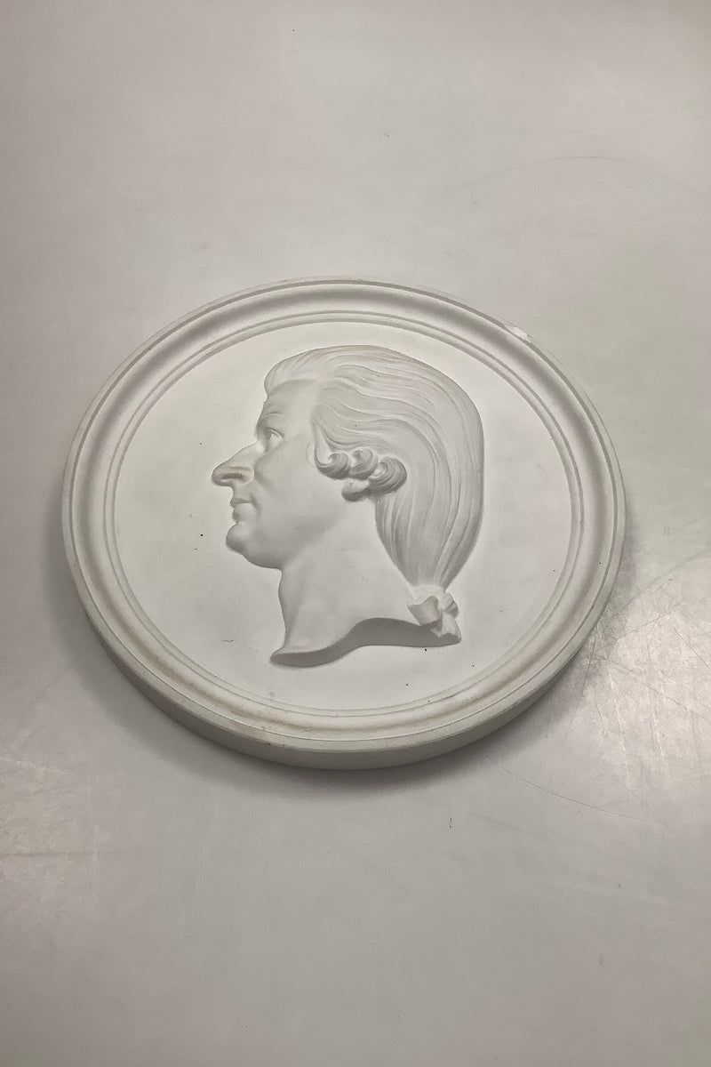 Royal Copenhagen Bisquit Platte med motiv af Mand