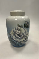 Royal Copenhagen Vase med Låg /Urne No. 92/888 med Blomster Motiv