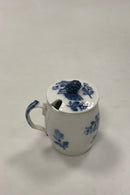 Royal Copenhagen Blå Blomst Flettet Sennepskrukke med låg No. 8206