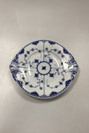 Royal Copenhagen Musselmalet Halvblonde Kagefad No. 666