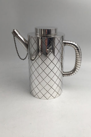 Georg Jensen Sterling Sølv Bernadotte Cocktail Shaker No. 819B.