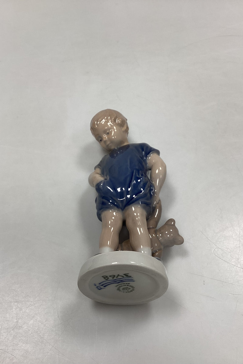 Royal Copenhagen Figur af Dreng med Bamse No 3468