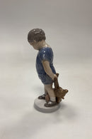Royal Copenhagen Figur af Dreng med Bamse No. 3468