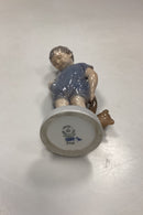 Royal Copenhagen Figur af Dreng med Bamse No. 3468