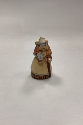 L. Hjorth Keramik Figur - Gammel Kvinde i Egnsdragt