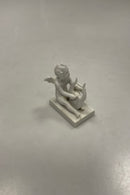 Royal Copenhagen Bisque / Bisquit Thorvaldsen Den Lyrespillende Amor No. 6