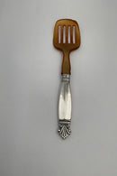 Georg Jensen Dronning Sølv Silde/Sardin Serveringsgaffel med Ben No 216