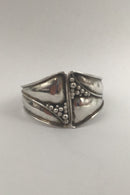 Jacob Hull Forsølvet Metal Armring (Hængslet)