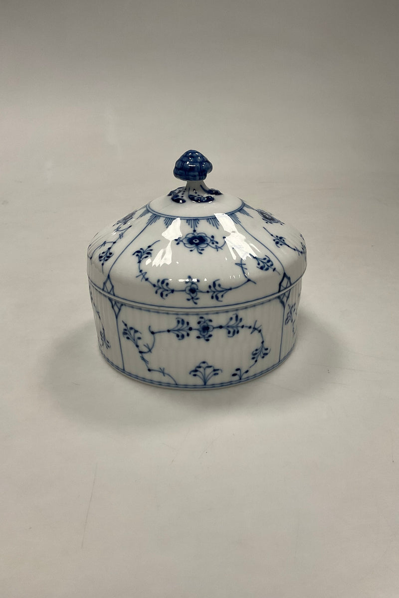 Royal Copenhagen Musselmalet Riflet Bonbonniere No. 176 / 177