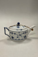 Royal Copenhagen Musselmalet Riflet Thekande No. 254