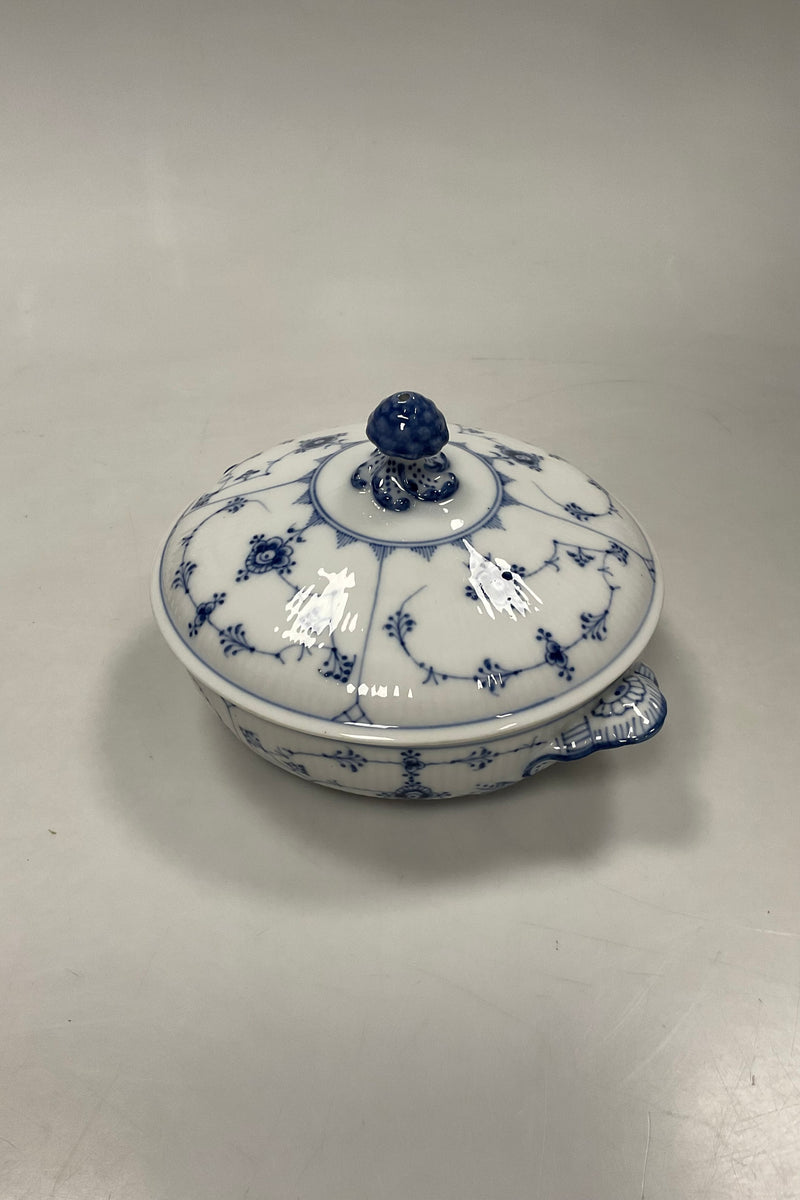 Royal Copenhagen Musselmalet Riflet Rundt Terrin No. 309