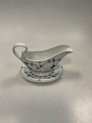 Royal Copenhagen Musselmalet Riflet Saucekande med Underskål No 200