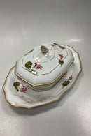 Royal Copenhagen Art Nouveau Stel No. 225 Pelargonie Terrin med fad No. 2038 / 2040