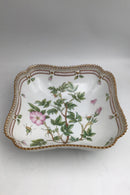 Royal Copenhagen Flora Danica Firkantet Skål No. 576 / 3510