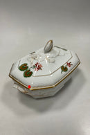 Royal Copenhagen Art Nouveau Stel No. 225 Pelargonie Terrin  No. 2038 / 2040