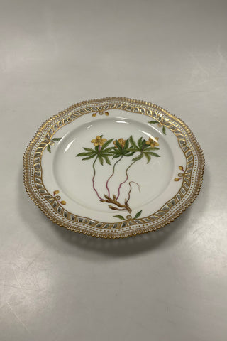 Royal Copenhagen Flora Danica Gennembrudt Frokosttallerken No 3554