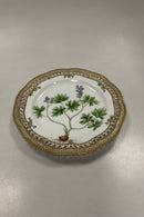 Royal Copenhagen Flora Danica Gennembrudt Frokosttallerken No 3554