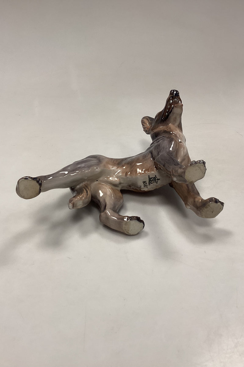 Dahl Jensen Figur af Stor Schæferhund No. 1087