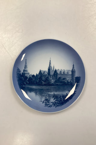 Royal Copenhagen Platte med Frederiksborg Slot No. 123/4754