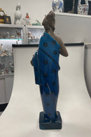 Royal Copenhagen Johannes Hedegaard Stor Figur Pige med krukke No. 21588