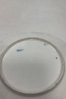 Royal Copenhagen Antik Tallerken med Blomster Motiv og guld. Signeret af Christian Klein fra 1820-1850