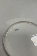 Royal Copenhagen Antik Tallerken med Blomster Motiv og guld. Signeret af Christian Klein fra 1820-1850