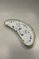 Royal Copenhagen Musselmalet Riflet Halvmåne Fad med Guld No. 402